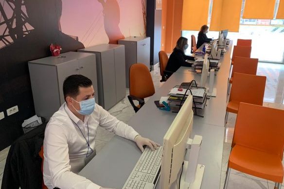 Paketa e faljes se kamatvonesave: OSHEE sqaron skemat dhe kategorite e perfituesve